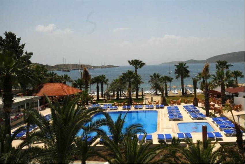 Nagi Beach Hotel, 3* Nagi Beach Hotel, 3*