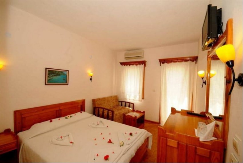 Nagi Beach Hotel, 3* Nagi Beach Hotel, 3*