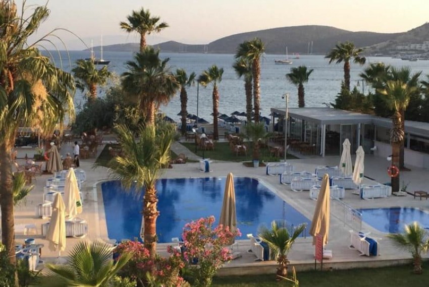 Nagi Beach Hotel, 3* Nagi Beach Hotel, 3*