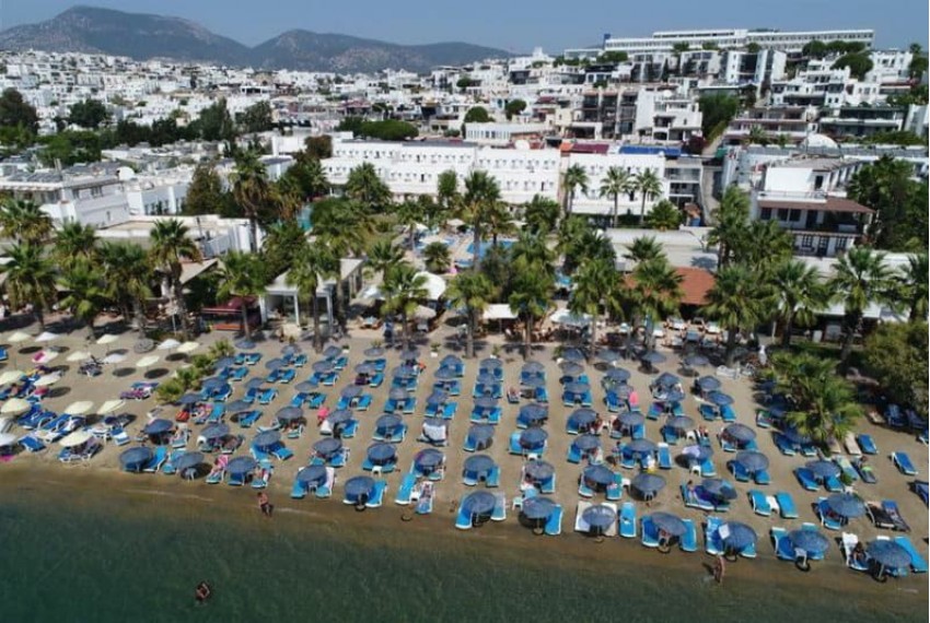 Nagi Beach Hotel, 3* Nagi Beach Hotel, 3*