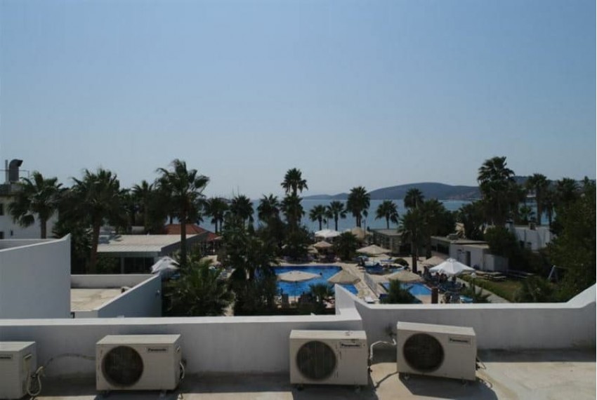 Nagi Beach Hotel, 3* Nagi Beach Hotel, 3*
