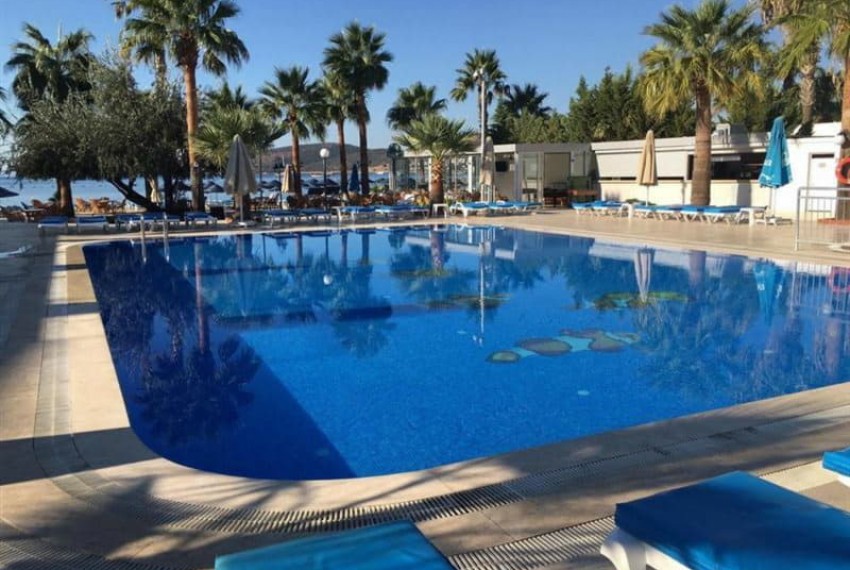 Nagi Beach Hotel, 3* Nagi Beach Hotel, 3*
