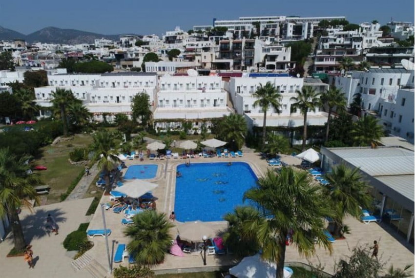 Nagi Beach Hotel, 3* Nagi Beach Hotel, 3*