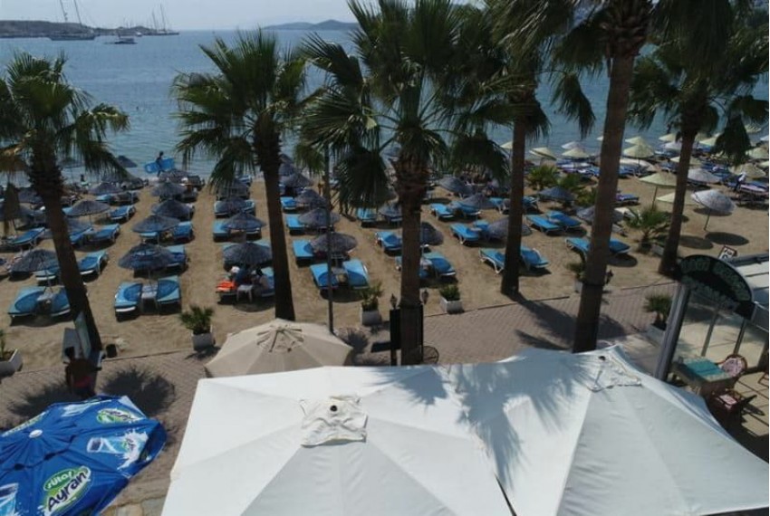 Nagi Beach Hotel, 3* Nagi Beach Hotel, 3*