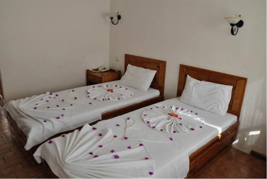 Nagi Beach Hotel, 3* Nagi Beach Hotel, 3*