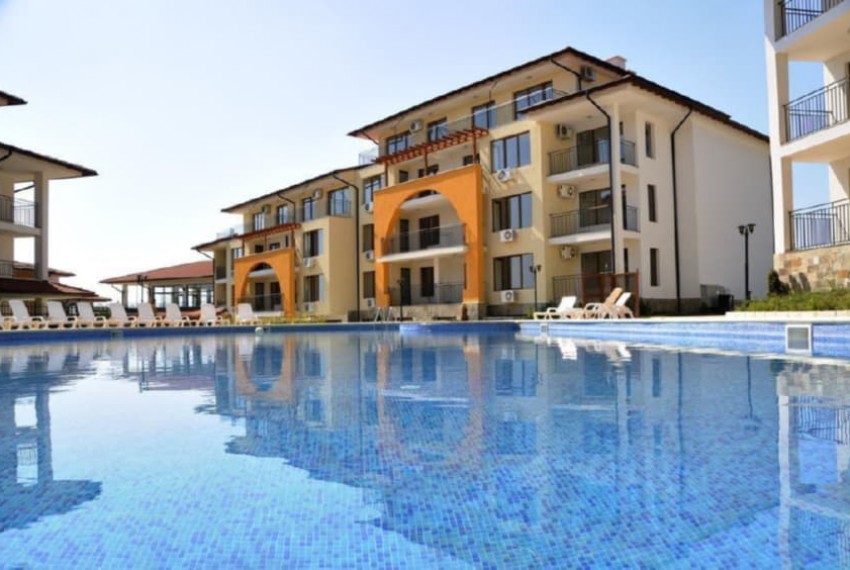 Arkite Complex Ah/Pm, 3* Arkite Complex Ah/Pm, 3*