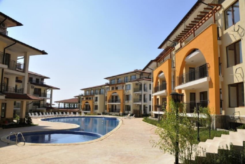 Arkite Complex Ah/Pm, 3* Arkite Complex Ah/Pm, 3*