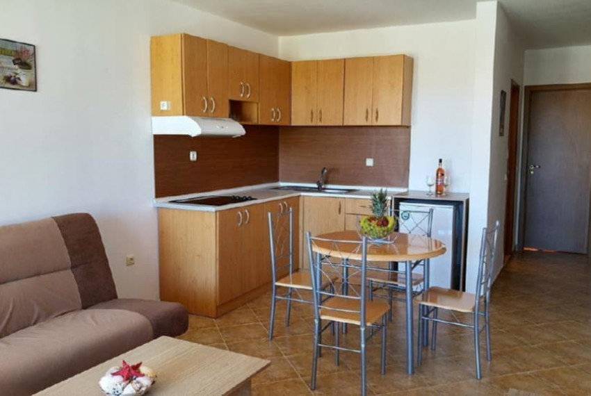 Arkite Complex Ah/Pm, 3* Arkite Complex Ah/Pm, 3*