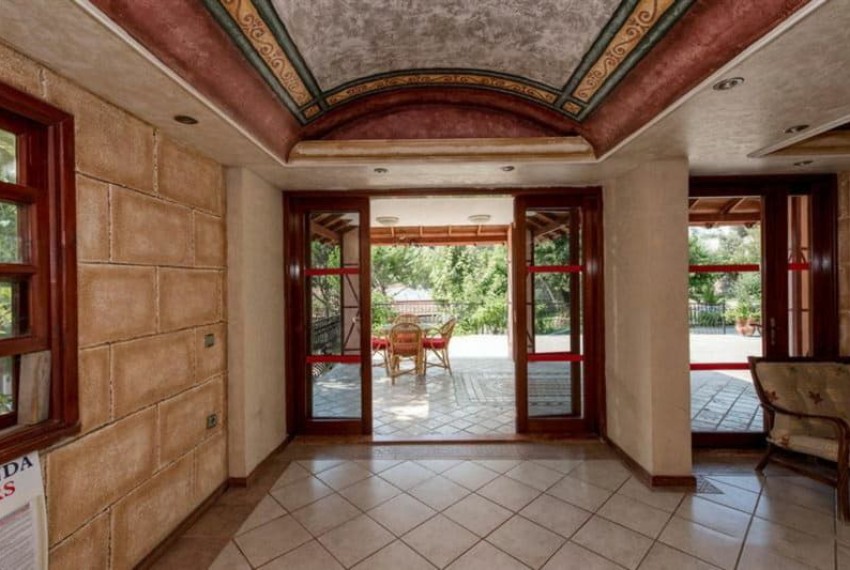 Pink Palace, 3* Pink Palace, 3*