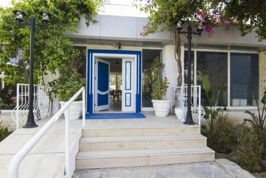 Charme Beach Hotel, 4* Charme Beach Hotel, 4*
