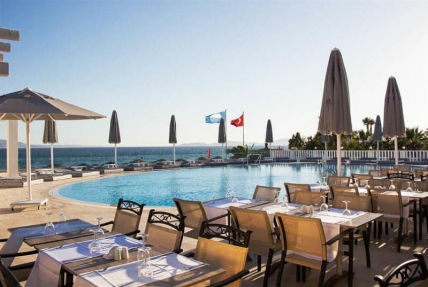 Charme Beach Hotel, 4* Charme Beach Hotel, 4*