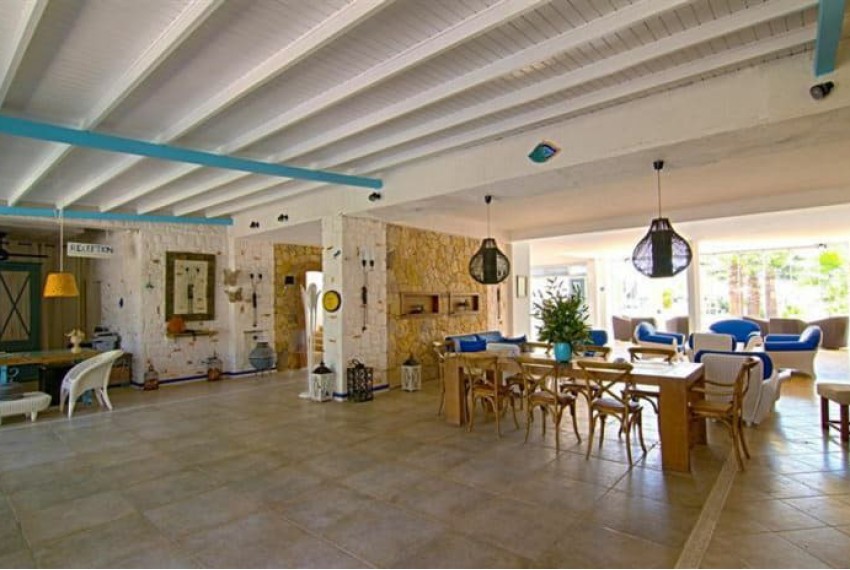 Charme Beach Hotel, 4* Charme Beach Hotel, 4*