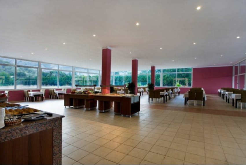 Castle Park Hotel, 3* Castle Park Hotel, 3*