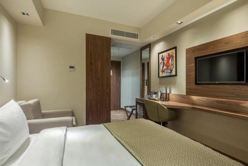 Holiday Inn Antalya, 5* Holiday Inn Antalya, 5*