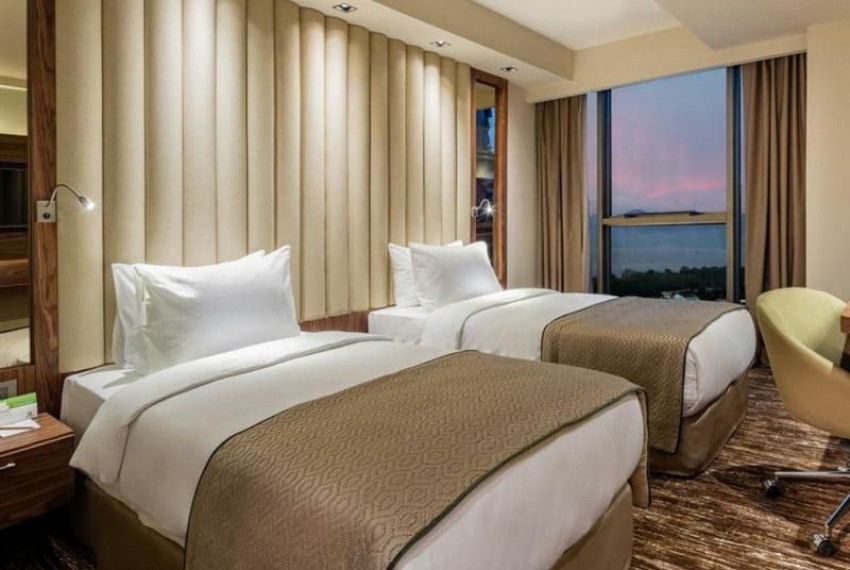 Holiday Inn Antalya, 5* Holiday Inn Antalya, 5*