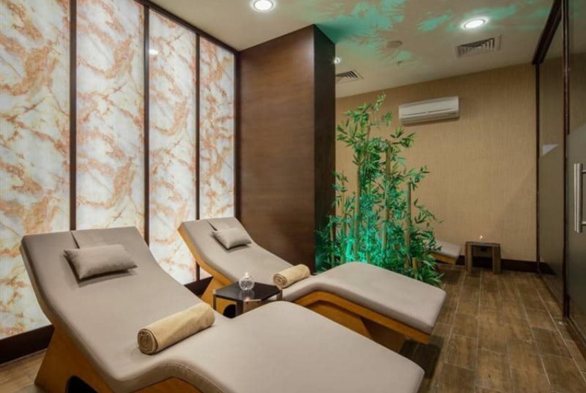 Holiday Inn Antalya, 5* Holiday Inn Antalya, 5*
