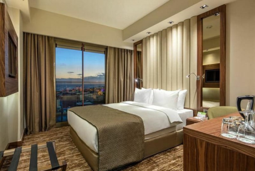 Holiday Inn Antalya, 5* Holiday Inn Antalya, 5*