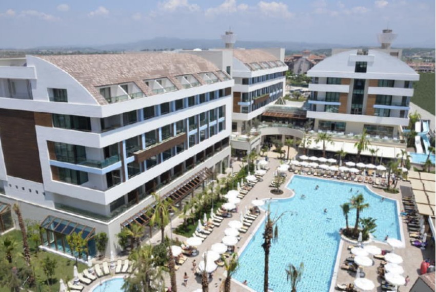 Port Side, 5* Port Side, 5*