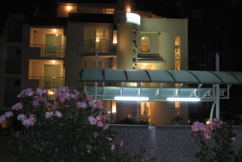 Africana, 3* Africana, 3*