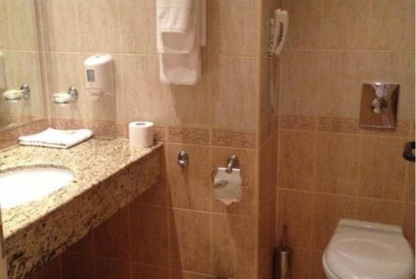 Avenue, 3* Avenue, 3*
