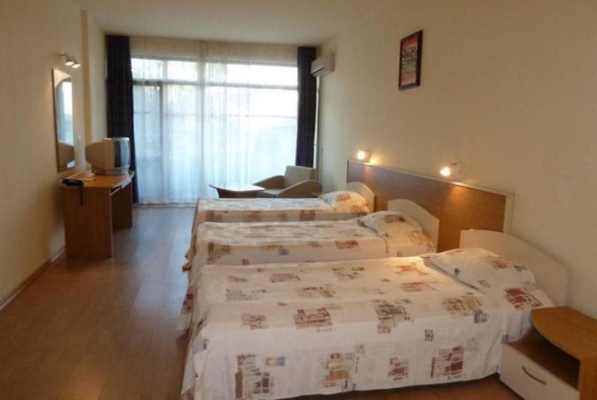 Avenue, 3* Avenue, 3*