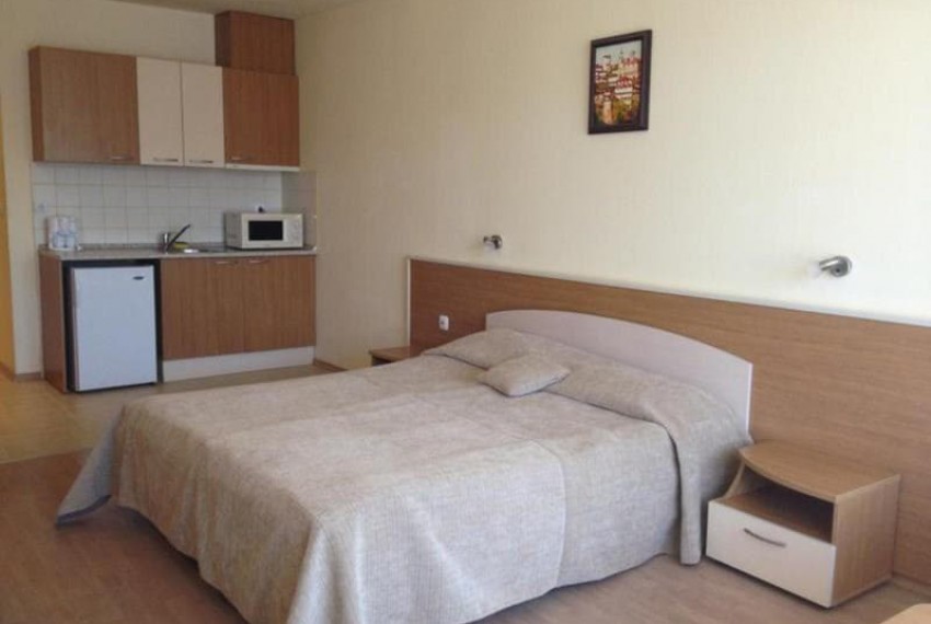 Avenue, 3* Avenue, 3*