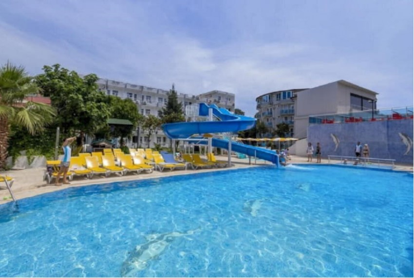Latte Beach Hotel, 4* Latte Beach Hotel, 4*