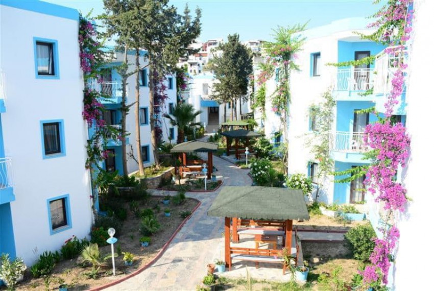 Hira Beach Hotel, 4* Hira Beach Hotel, 4*