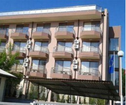 Vega (Kranevo), 3*