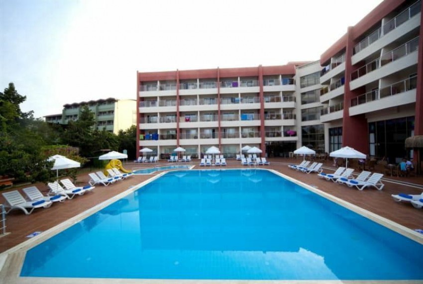Armas Bella Luna, 4* Armas Bella Luna, 4*