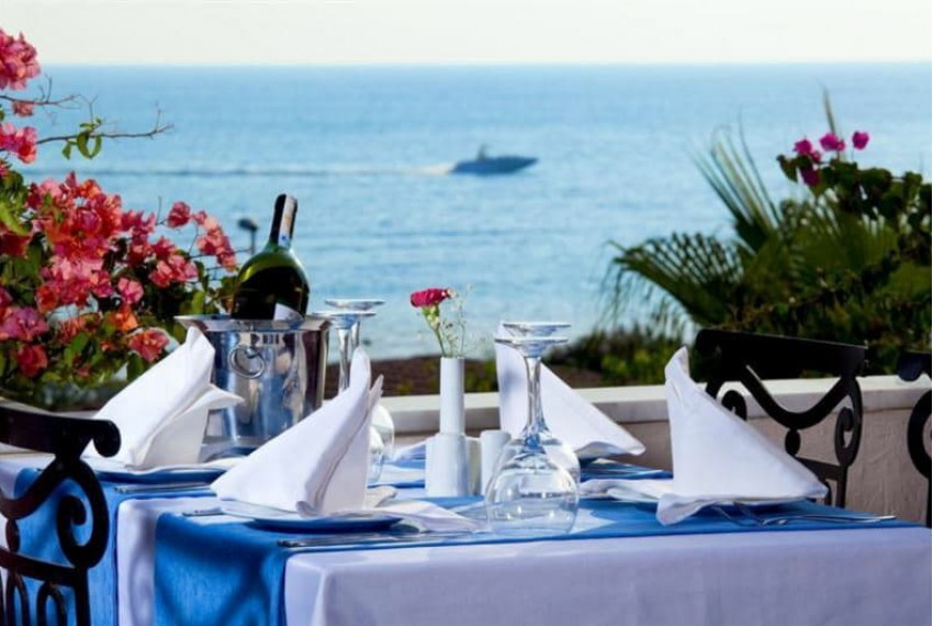 Armas Bella Luna, 4* Armas Bella Luna, 4*