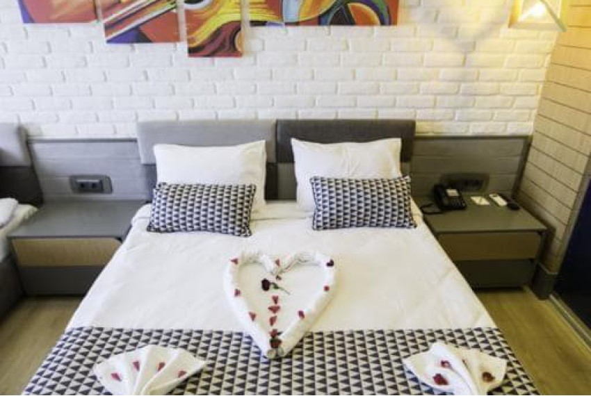 Laren Family Hotel & Spa, 4* Laren Family Hotel & Spa, 4*