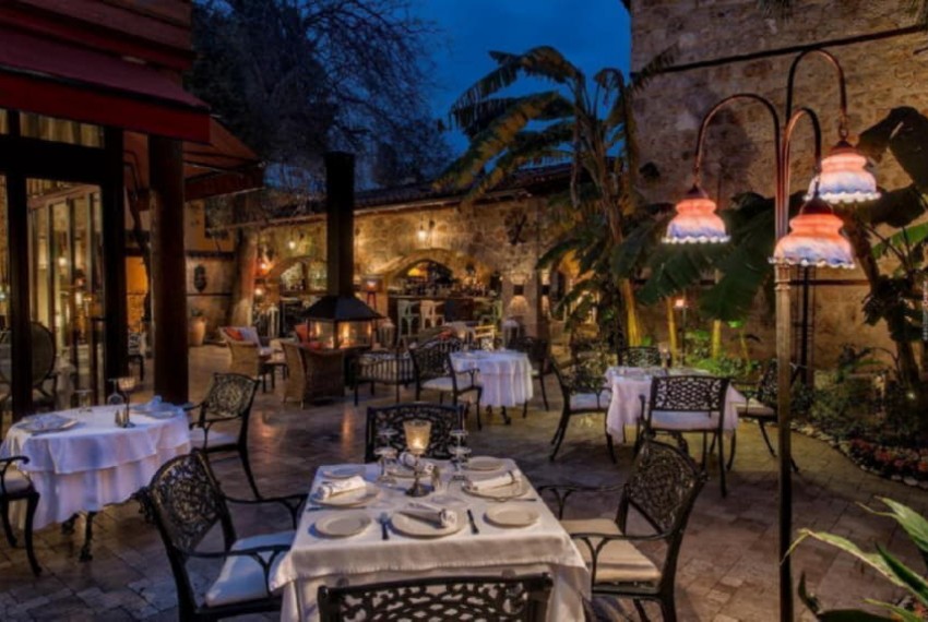 Tuvana Hotel Old Town, 1* Tuvana Hotel Old Town, 1*