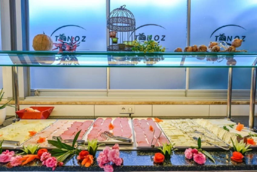Tonoz Beach Hotel, 3* Tonoz Beach Hotel, 3*