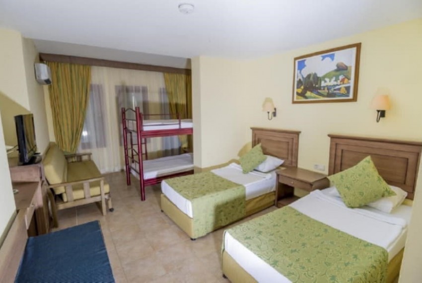 Green Paradise Beach Hotel, 4* Green Paradise Beach Hotel, 4*