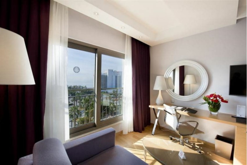 Akra-V Hotel, 4* Akra-V Hotel, 4*