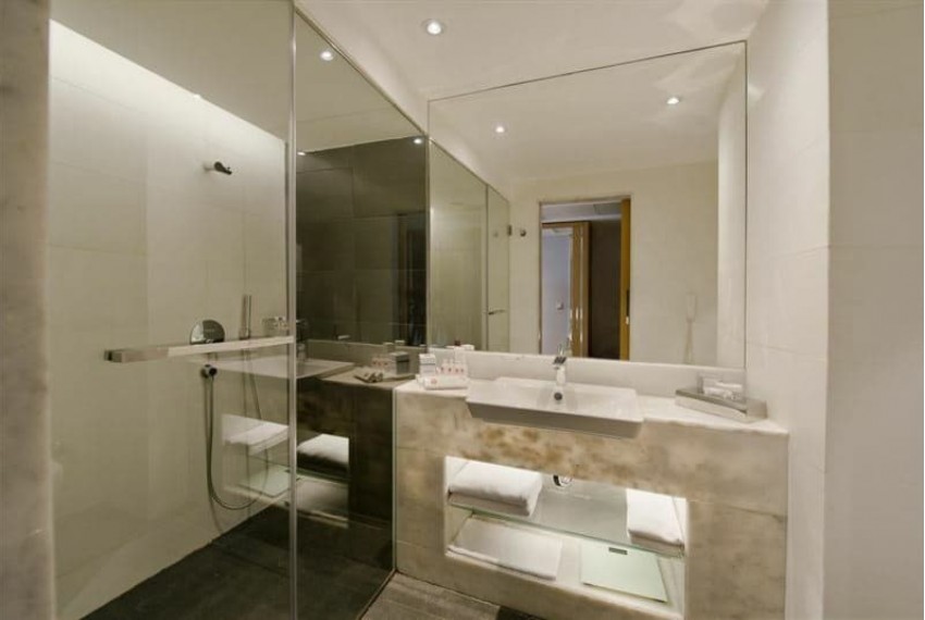 Akra-V Hotel, 4* Akra-V Hotel, 4*