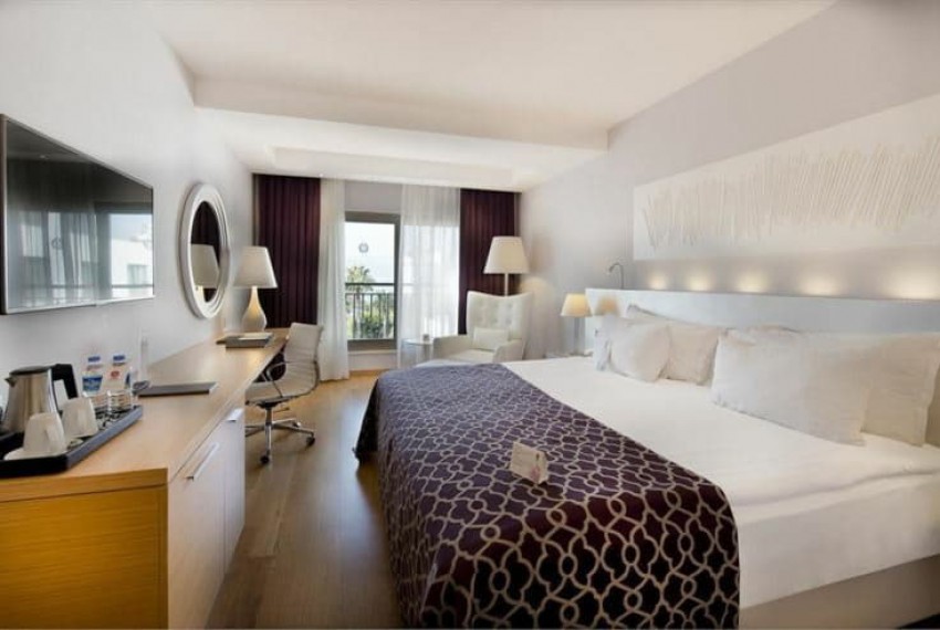 Akra-V Hotel, 4* Akra-V Hotel, 4*