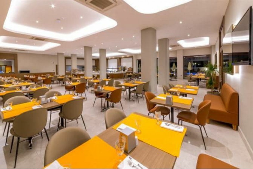 Julian Marmaris, 4* Julian Marmaris, 4*