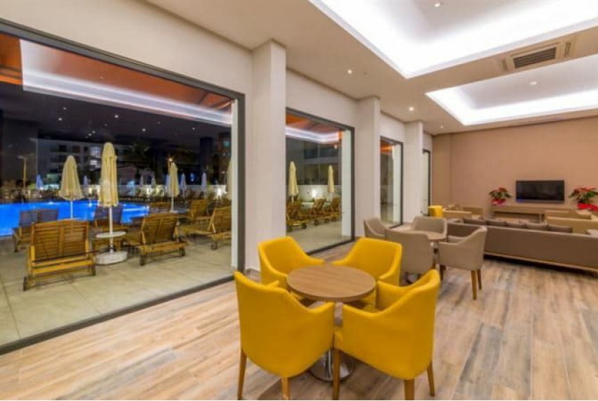 Julian Marmaris, 4* Julian Marmaris, 4*