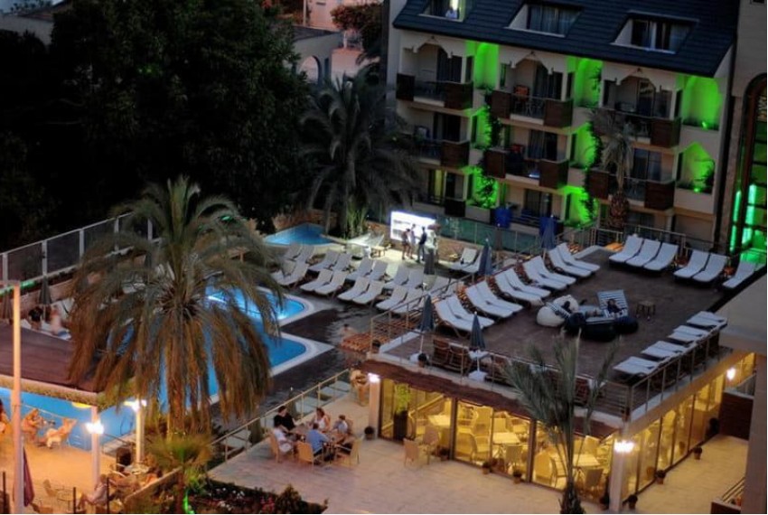 Royal Ambasador Hotel, 4* Royal Ambasador Hotel, 4*