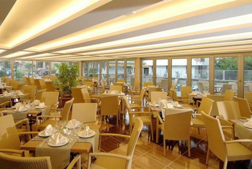 Royal Ambasador Hotel, 4* Royal Ambasador Hotel, 4*