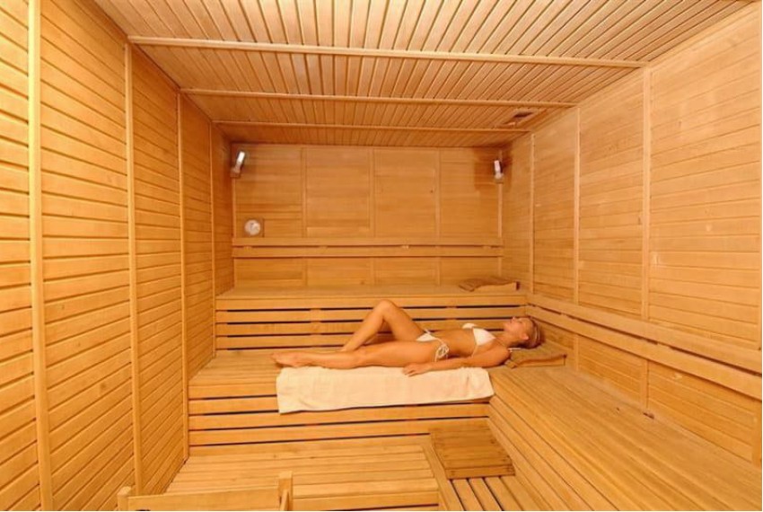 Royal Ambasador Hotel, 4* Royal Ambasador Hotel, 4*
