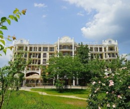 Harmony Suites 8 & 9, 4*