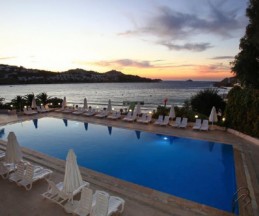 Cactus Mirage Family Club, 4*