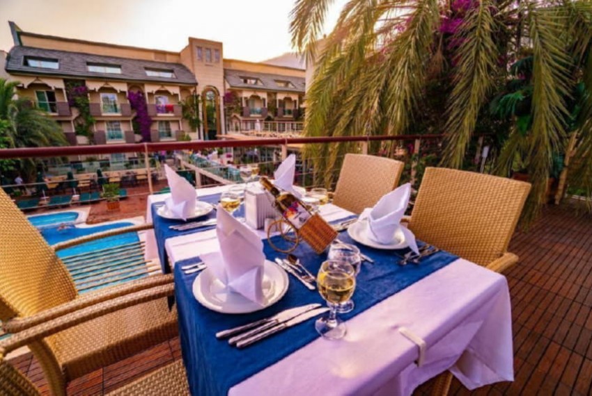 Ambassador Plaza Hotel, 4* Ambassador Plaza Hotel, 4*