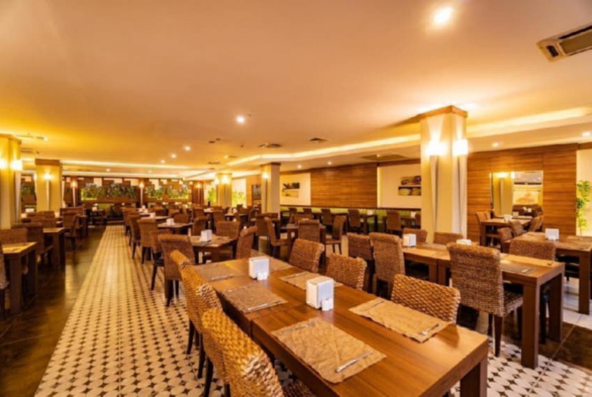 Ambassador Plaza Hotel, 4* Ambassador Plaza Hotel, 4*