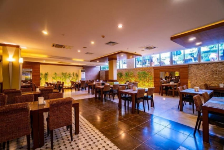 Ambassador Plaza Hotel, 4* Ambassador Plaza Hotel, 4*