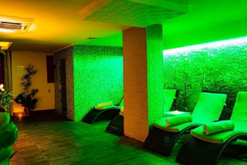 Ambassador Plaza Hotel, 4* Ambassador Plaza Hotel, 4*