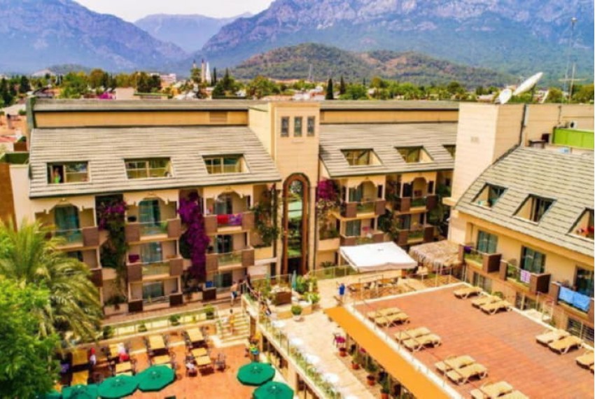 Ambassador Plaza Hotel, 4* Ambassador Plaza Hotel, 4*